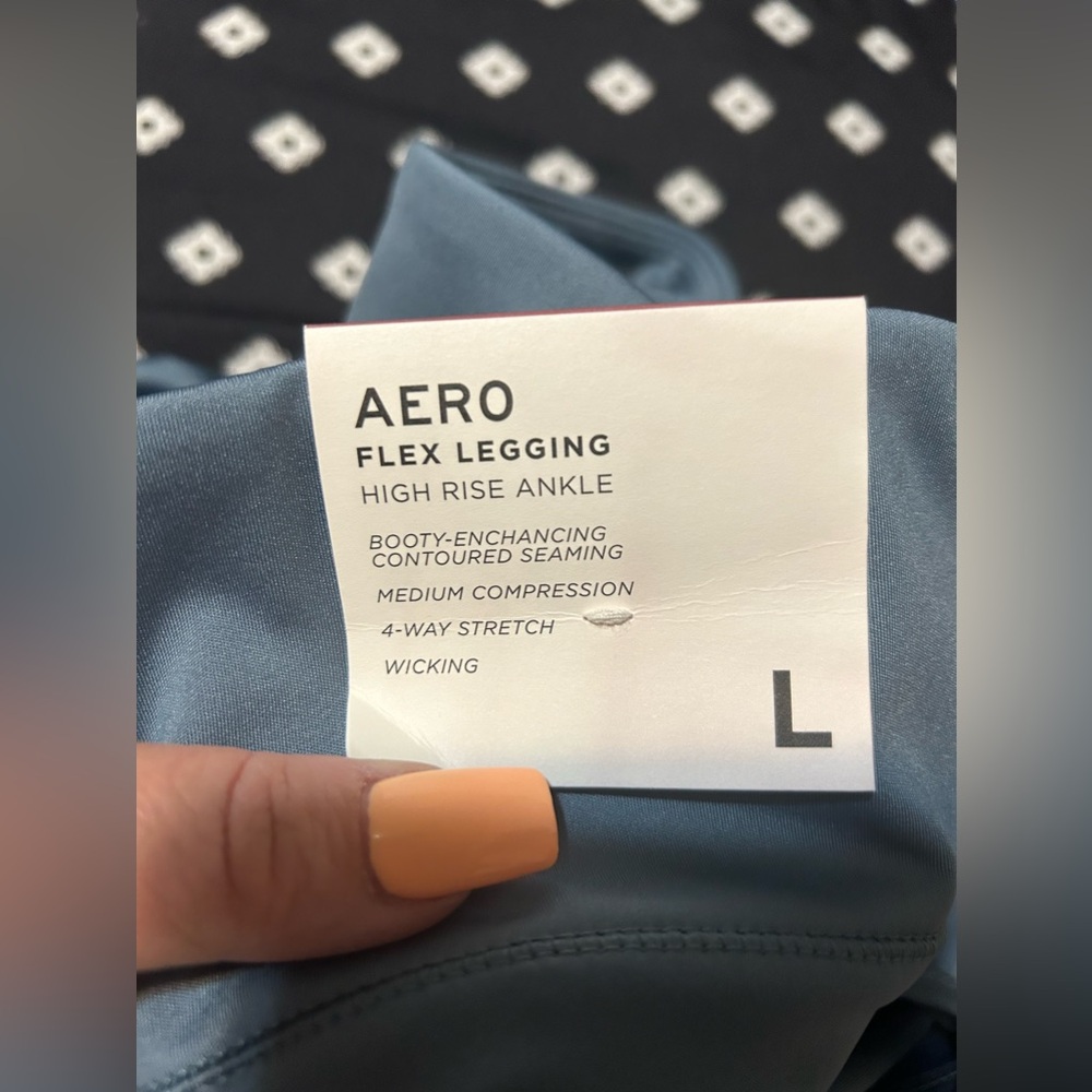 NWT- Aeropostale Blue leggings- high rise w/ pockets- size large - Picture 2 of 11